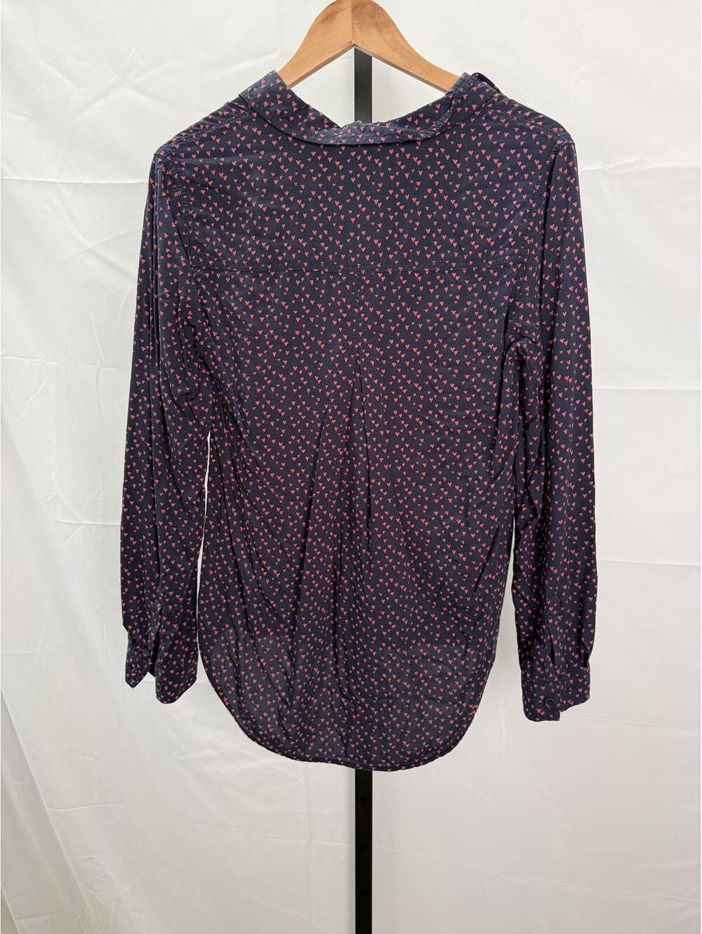 beachlunchlounge Women's Navy Blue Long Sleeve Blouse with Red Heart Pattern M - Picture 6 of 6